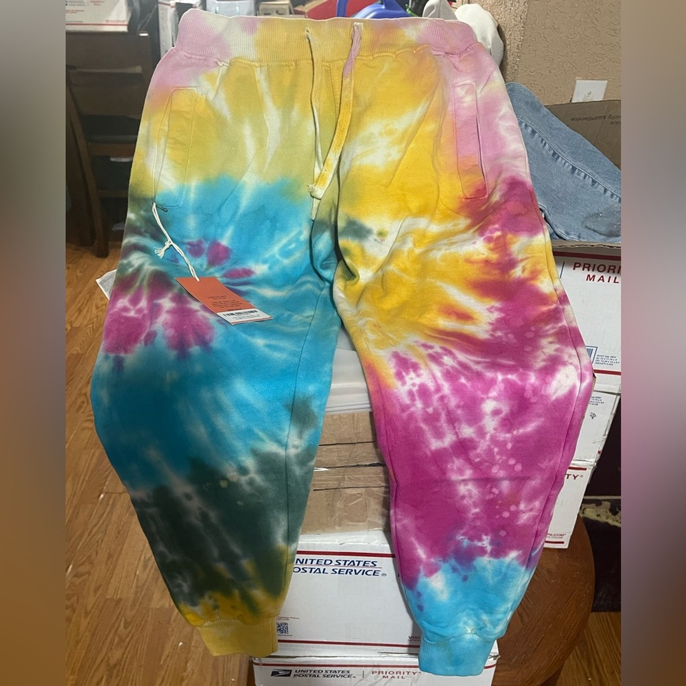 LA DETRESSE JOGGERS - NWT - XS